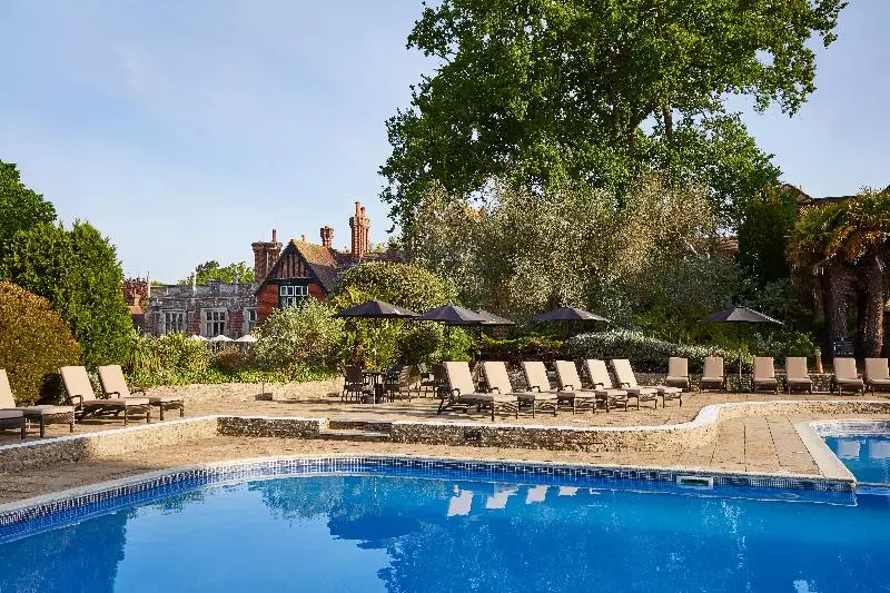 Macdonald Elmers Court Resort