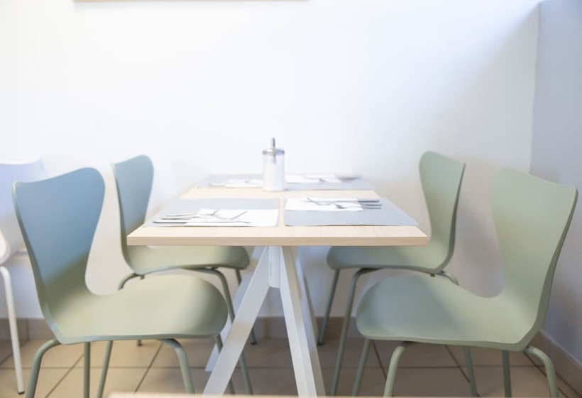 اقامتگاه Comfort Aparthotel Besancon Hauts Du Chazal