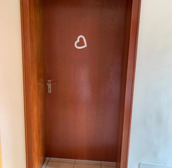 مبيت وإفطار Buzál Mórocza Pincészet és Szálláshely