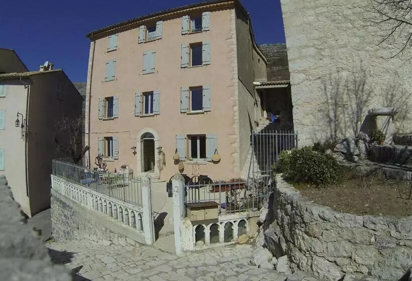 Aamiaismajoitus (B&B) Côté Chapelle