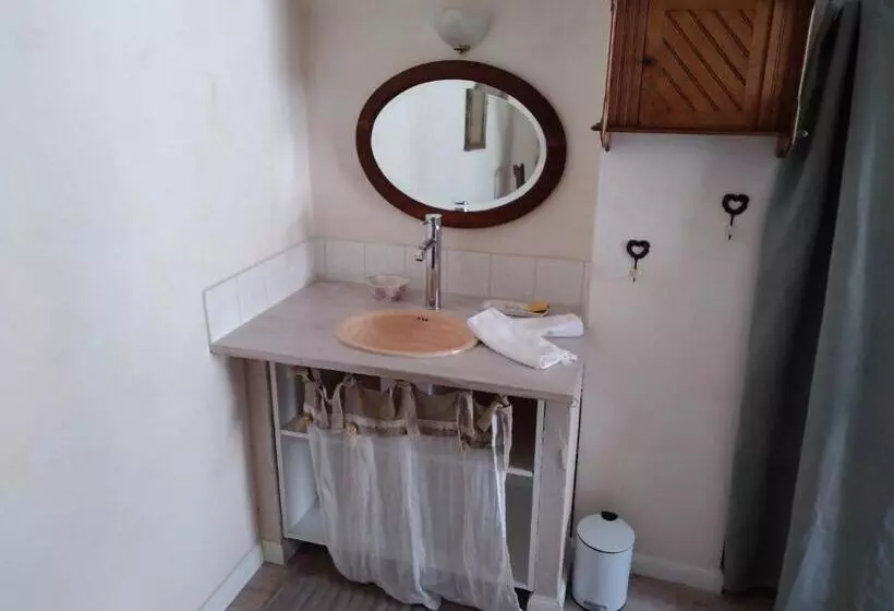 Aamiaismajoitus (B&B) Côté Chapelle