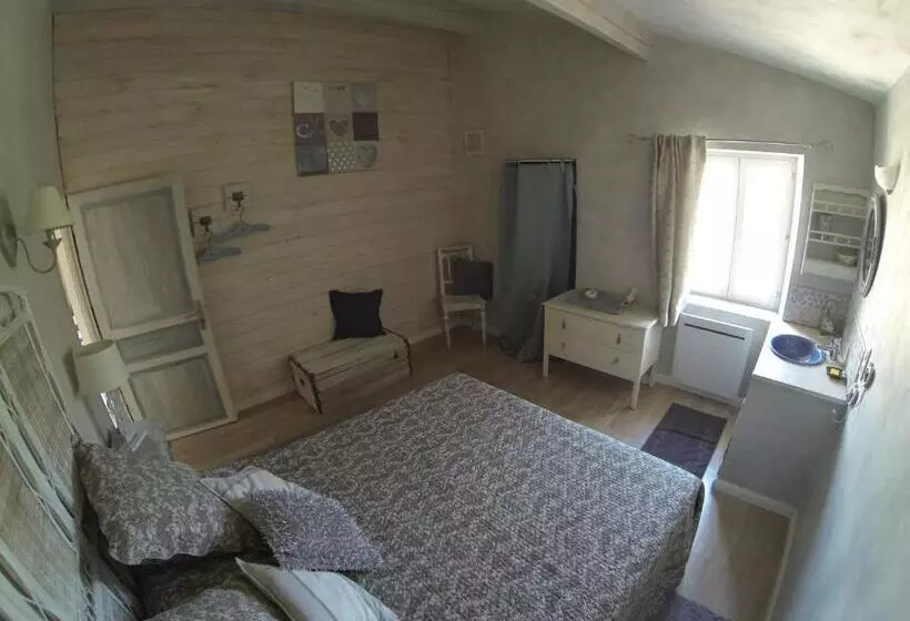 Aamiaismajoitus (B&B) Côté Chapelle