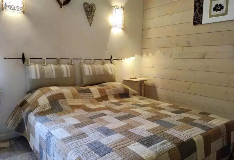 Aamiaismajoitus (B&B) Côté Chapelle