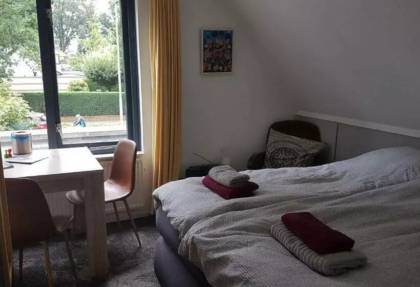 Aamiaismajoitus (B&B) De Heidestroper