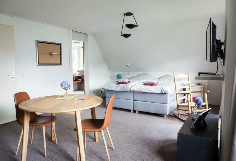 住宿加早餐  De Heidestroper