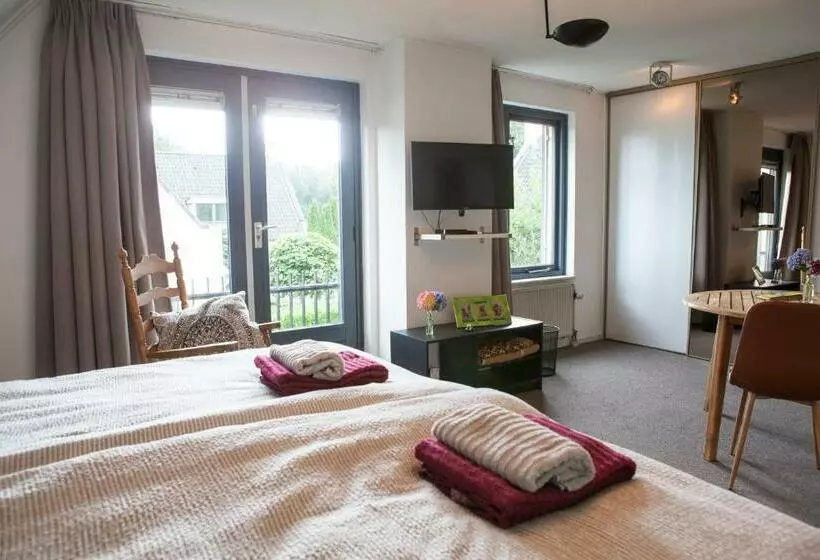 Aamiaismajoitus (B&B) De Heidestroper