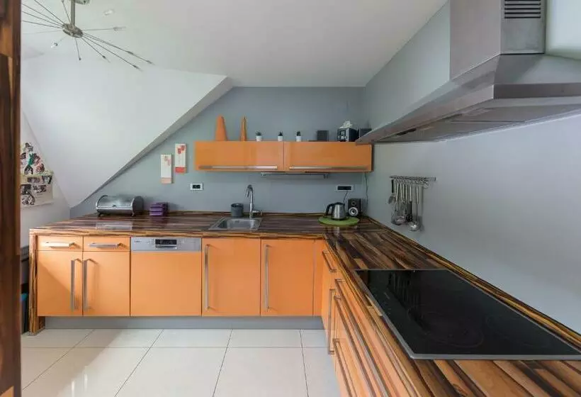 تختخواب و صبحانه Apartments Unite