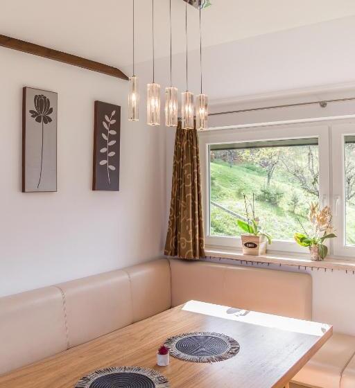 تختخواب و صبحانه Apartments Unite