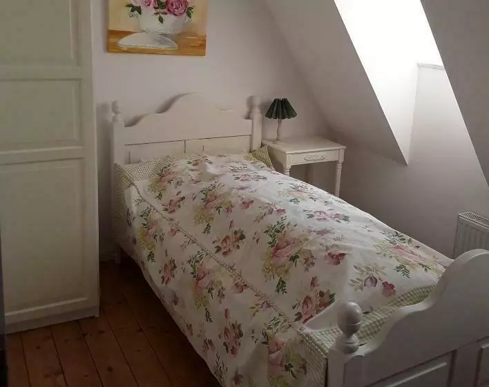 Aamiaismajoitus (B&B) Gästehaus Am Alten Hafen