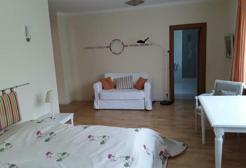 مبيت وإفطار Gästehaus Am Alten Hafen