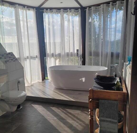 مبيت وإفطار La Coulee Verte