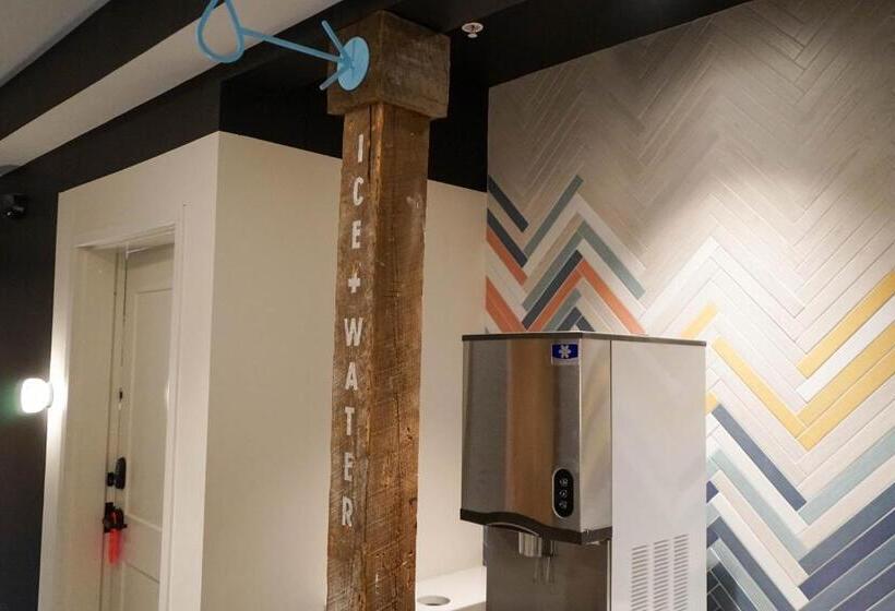 فندق The Russell