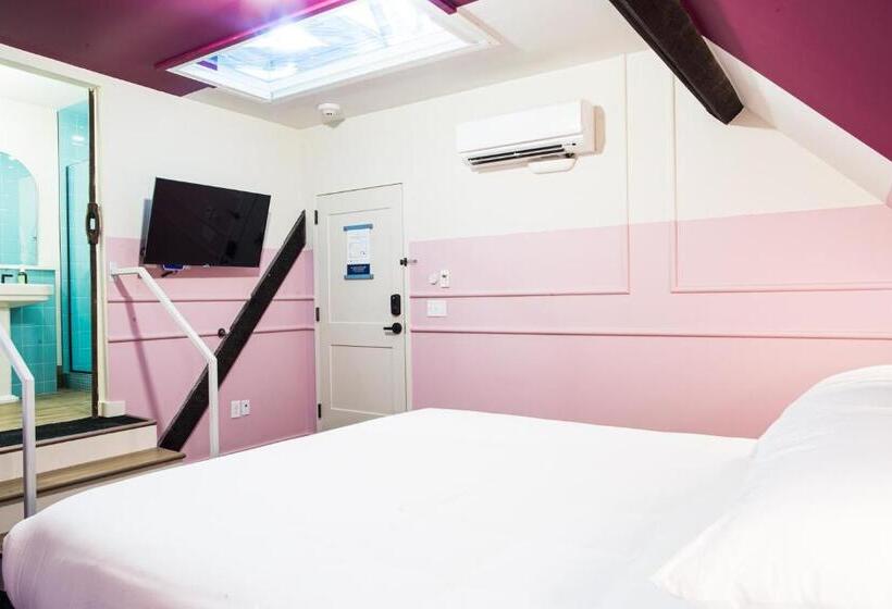 فندق The Russell