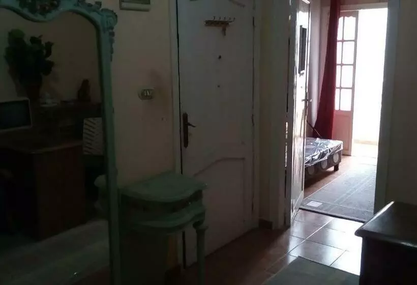 پانسیون Zahrate Elfirdaos Rooms غرف للرجال فقط