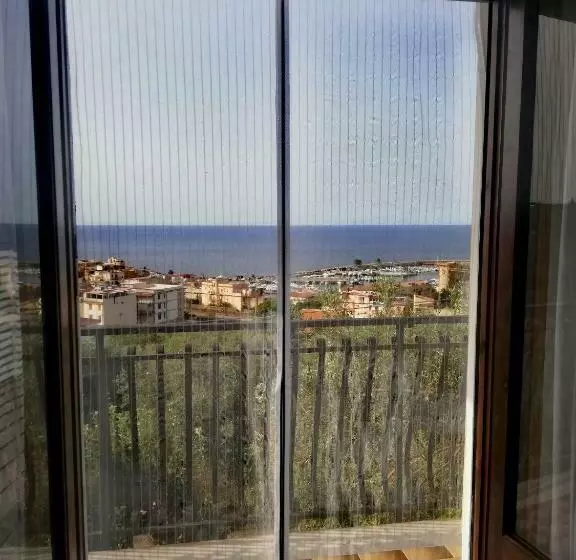 تختخواب و صبحانه Benvenuti Al Sud