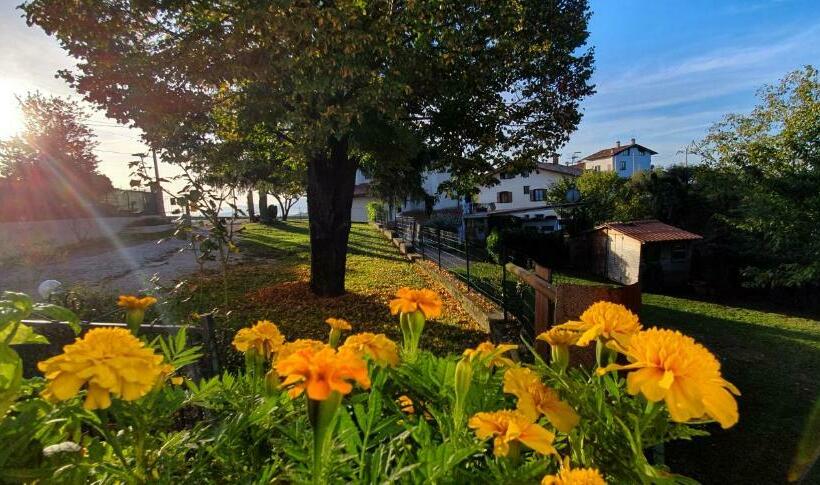 مبيت وإفطار Casaroman