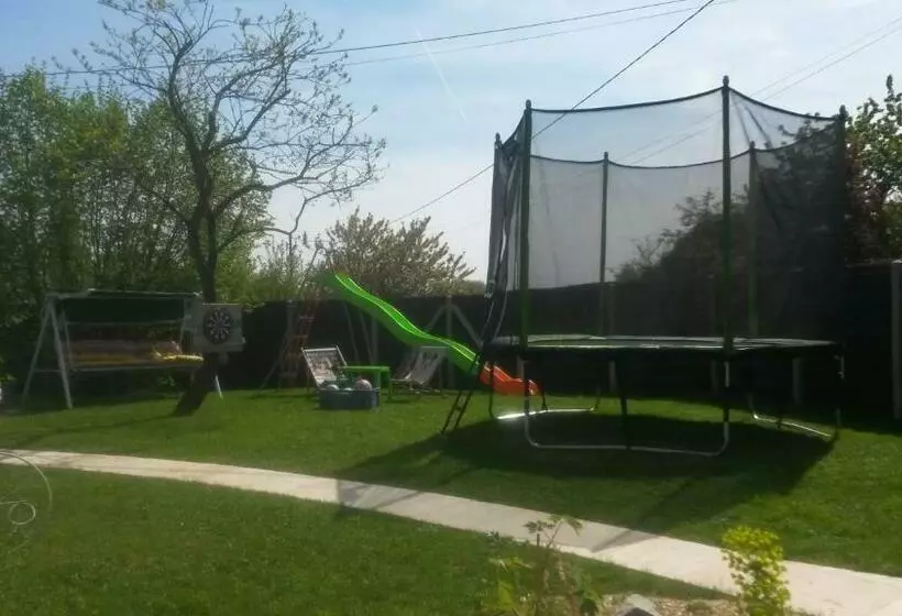 Aamiaismajoitus (B&B) Chambre D Hôtes Mansardée