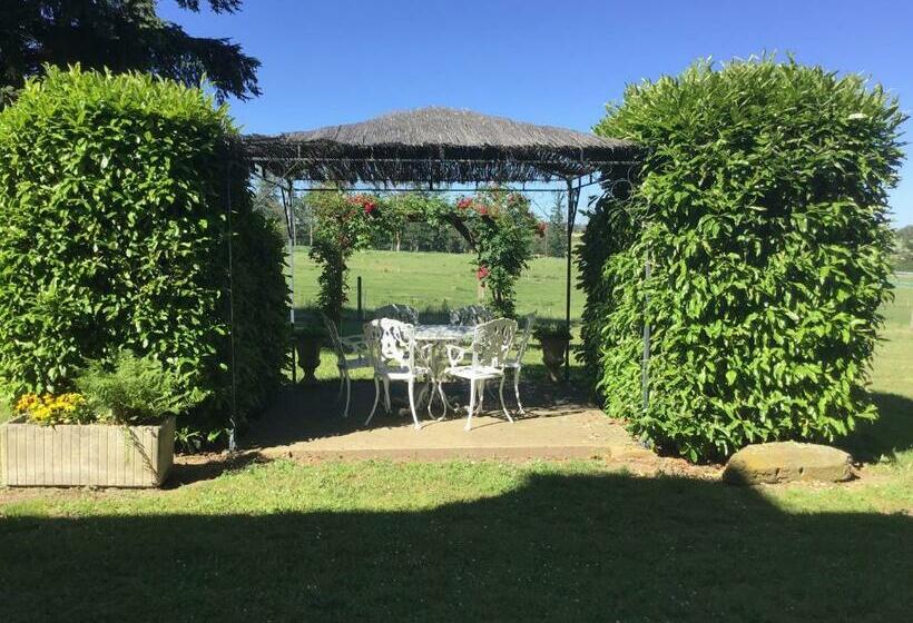 Bed and Breakfast Chateau De Longeville