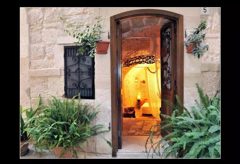 Aamiaismajoitus (B&B) Corte Sagarriga Visconti