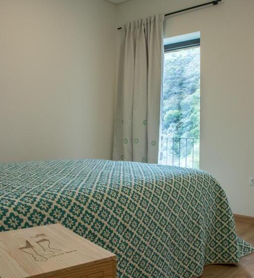 ベッドアンドブレックファースト Dois Lagares House