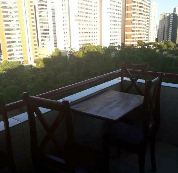 Flat Ana Regis Ap1010