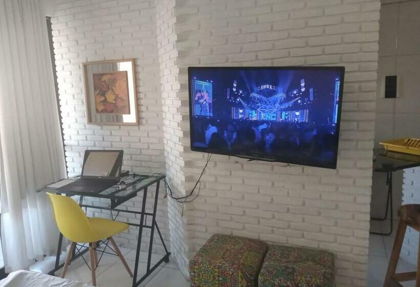 Flat Ana Regis Ap1010