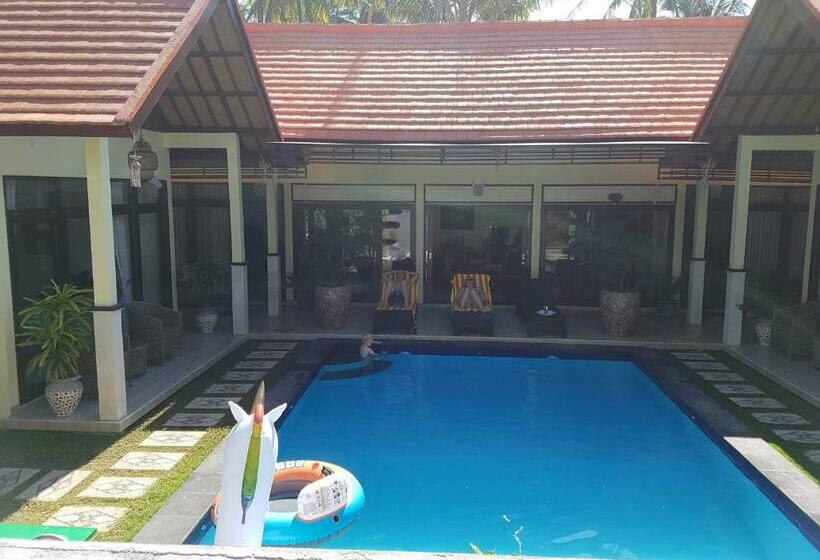 בית מלון כפרי Mias Jungle House