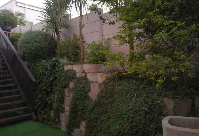 פנסיון 24b Kruger Cottage