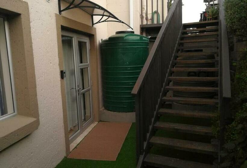 פנסיון 24b Kruger Cottage