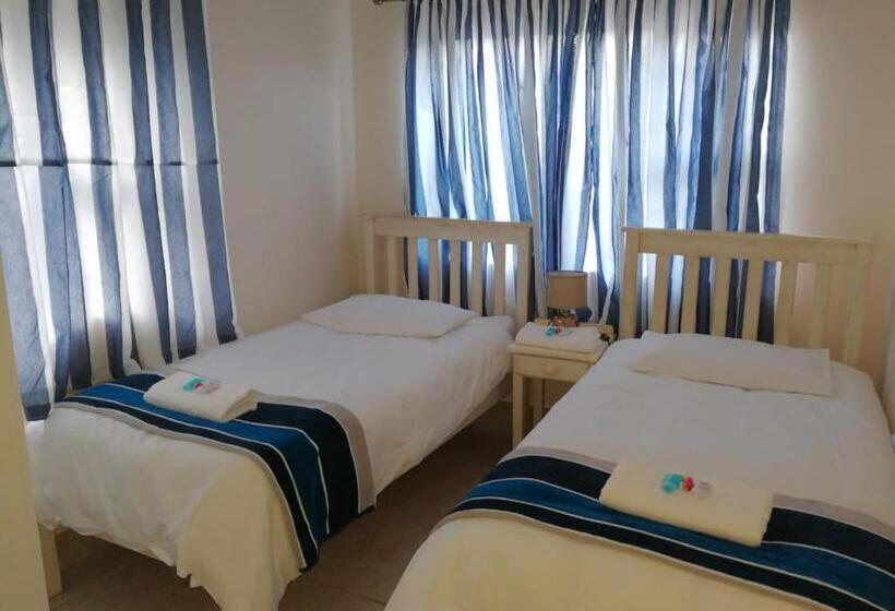 פנסיון 24b Kruger Cottage