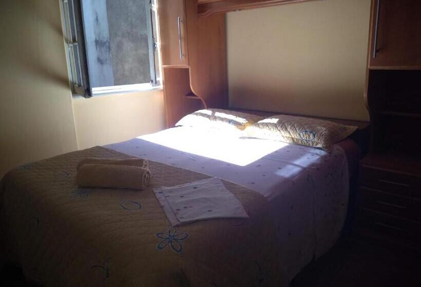 הוסטל Tao Station 752