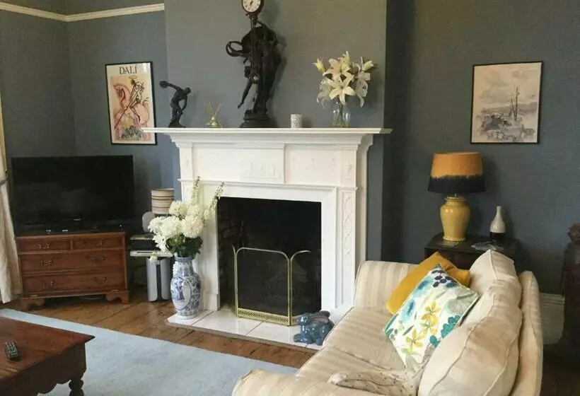 ベッドアンドブレックファースト Glebe House