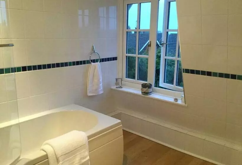 ベッドアンドブレックファースト Glebe House