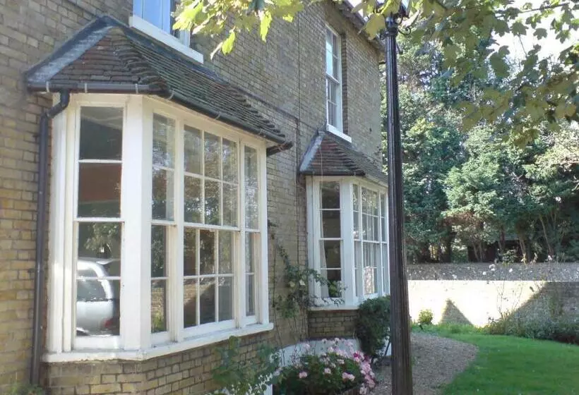 ベッドアンドブレックファースト Glebe House