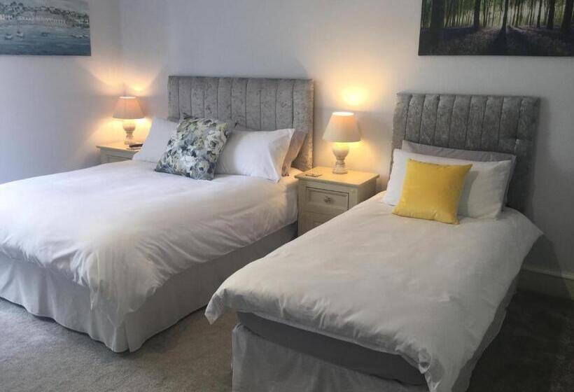 Bed and Breakfast Glebe House