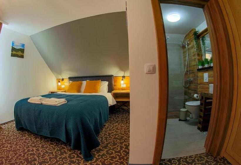 تختخواب و صبحانه Residence Rooms Bucovina