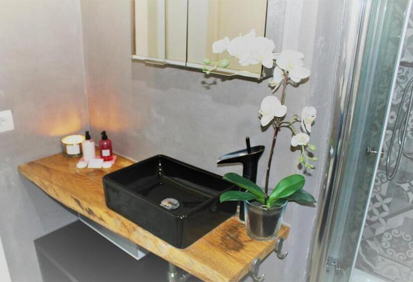 Conca Verde C21  Beach Front Little Villas Pool, Private Jacuzzi Sea View