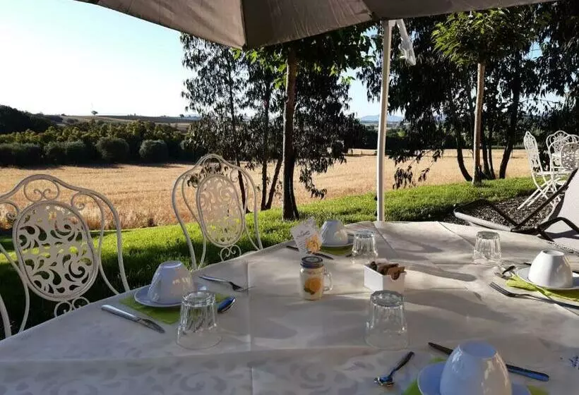 ホテル Agriturismo La Sorgente