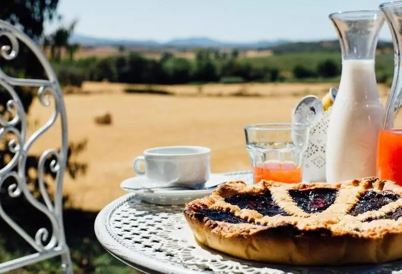 ホテル Agriturismo La Sorgente