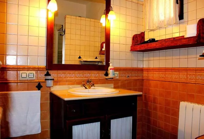 Hotelli Alojamiento Rural El Agüelo