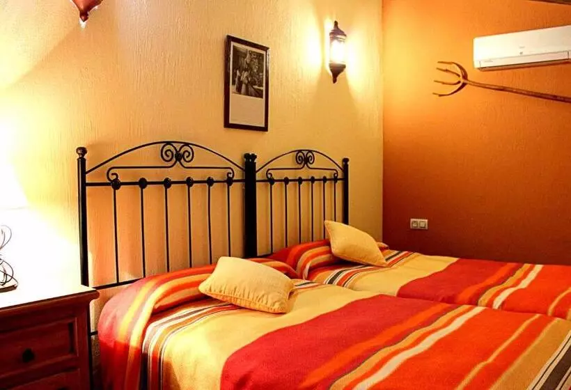 Hotelli Alojamiento Rural El Agüelo
