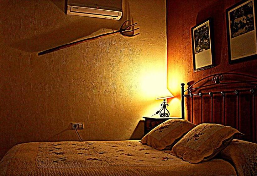 酒店 Alojamiento Rural El Agüelo