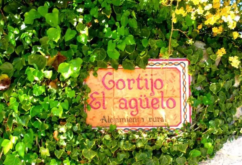 Hotelli Alojamiento Rural El Agüelo