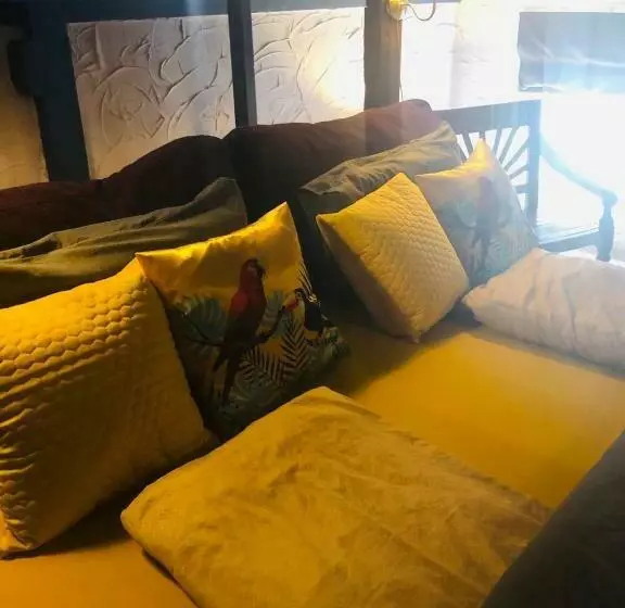 Hotel Slapen Bij Café De Concurrent