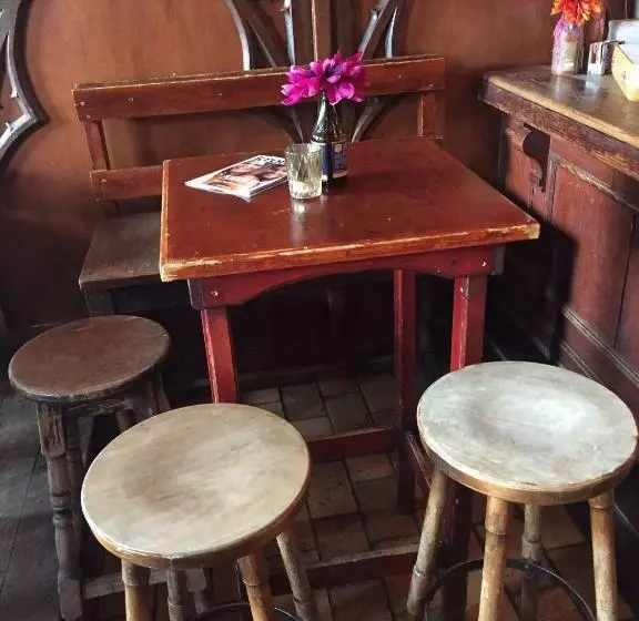 Hotel Slapen Bij Café De Concurrent