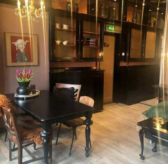 Hotel Slapen Bij Café De Concurrent