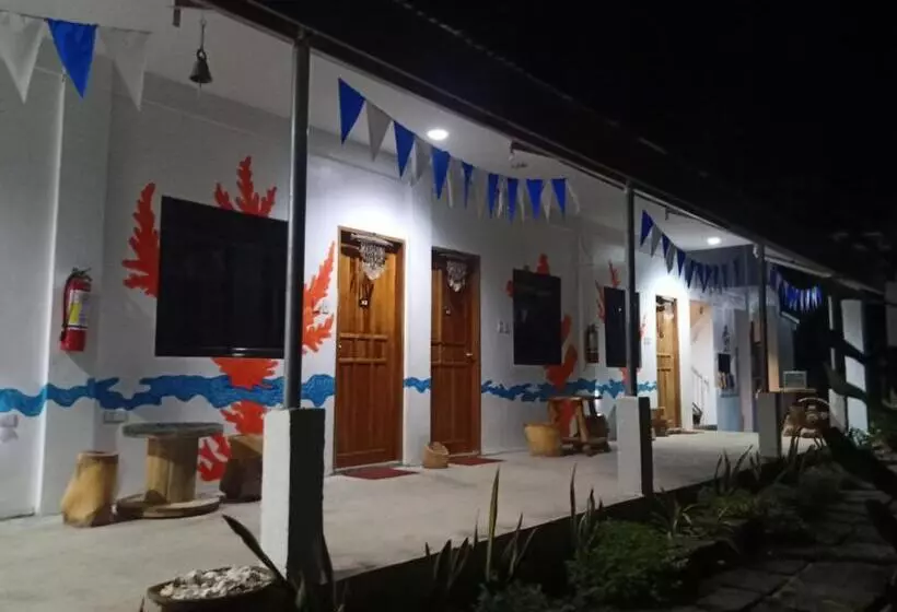 پانسیون Lighthaus Dp Garden Resort