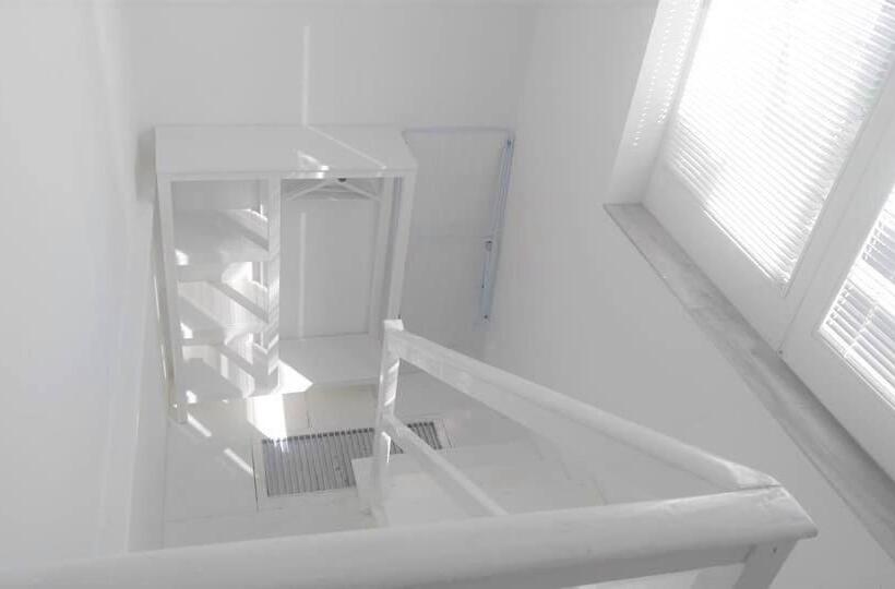 پانسیون Piranart Boutique Hotel & More