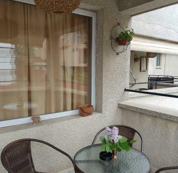 پانسیون Slantse