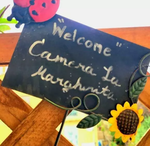 ベッドアンドブレックファースト Camera La Margherita